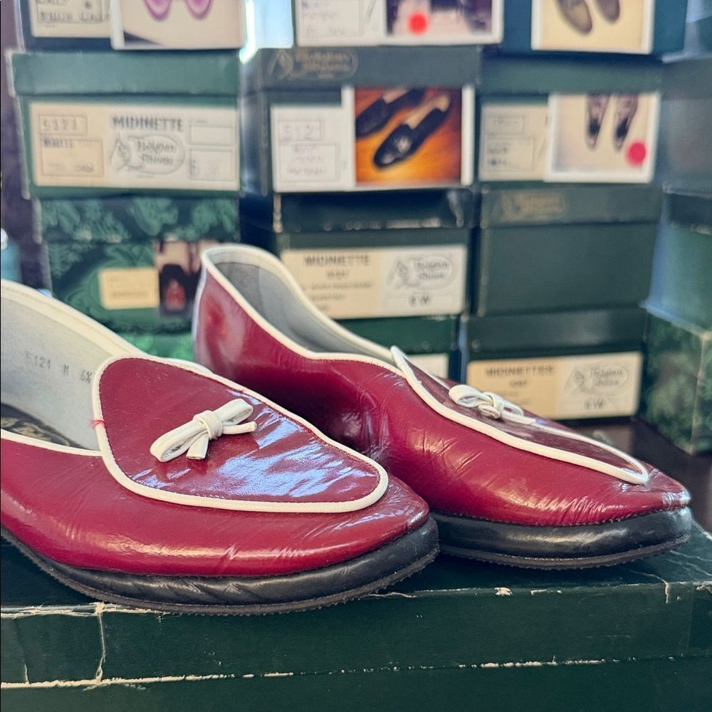 Red Women's Flats with Bow Detail - Picture 3 of 8